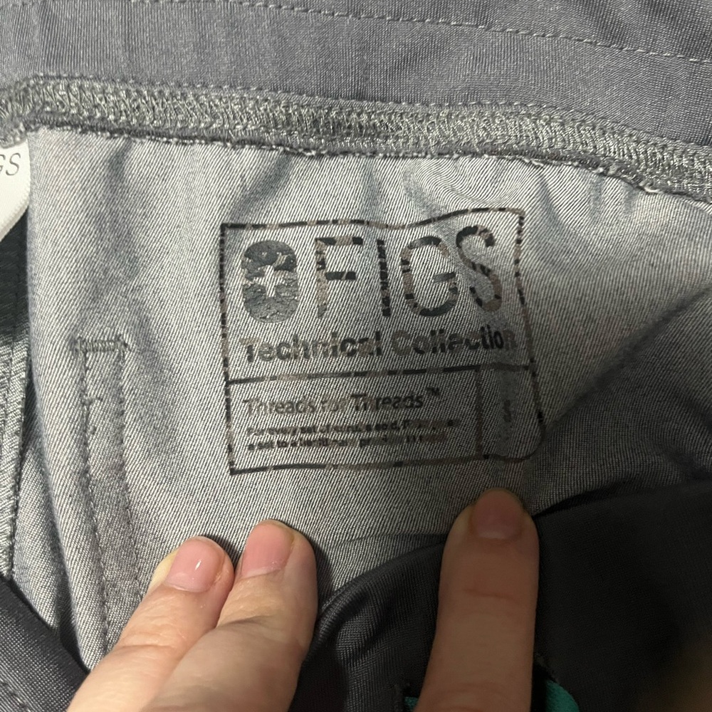 Figs Livingston Basic Scrub Pants - image 6